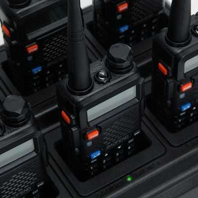 Estación de carga de UV-5R